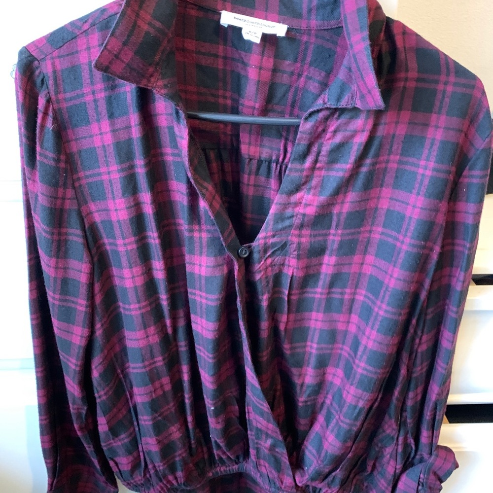 Boyfriend t-shirt collared top with t-shirt tail